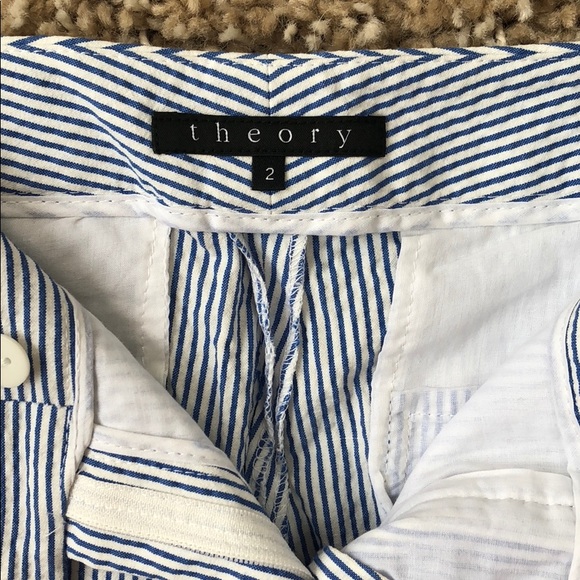 New Theory Seersucker Cropped Pant 2, retails $245 - Picture 2 of 2